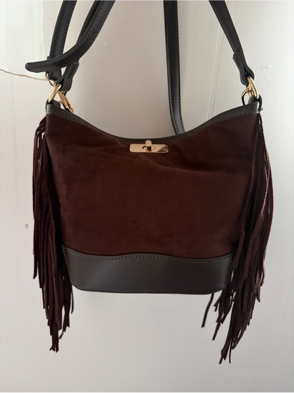 Bucket Bag Medium Faux Suede Faux Leather Solid Color Top Handle Twist-Lock Fast